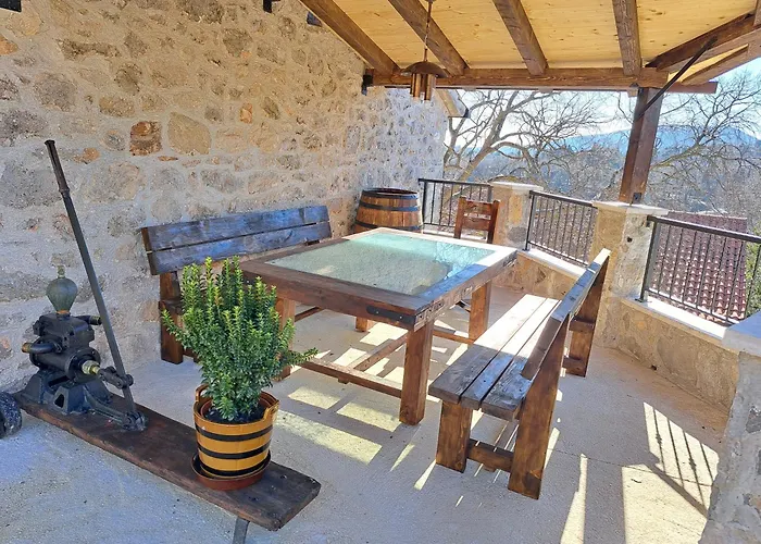 Colna Kuna Pelješka